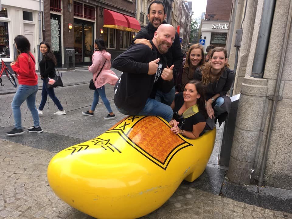 A group enjoying an UrbanSnapHunt in Amsterdam